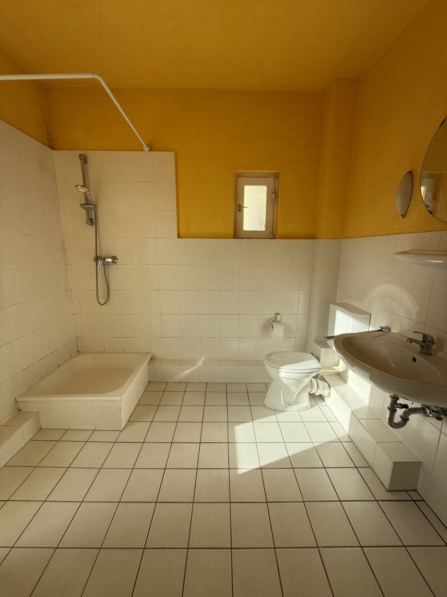 2.OG Bad Mehrfamilienhaus L�beck