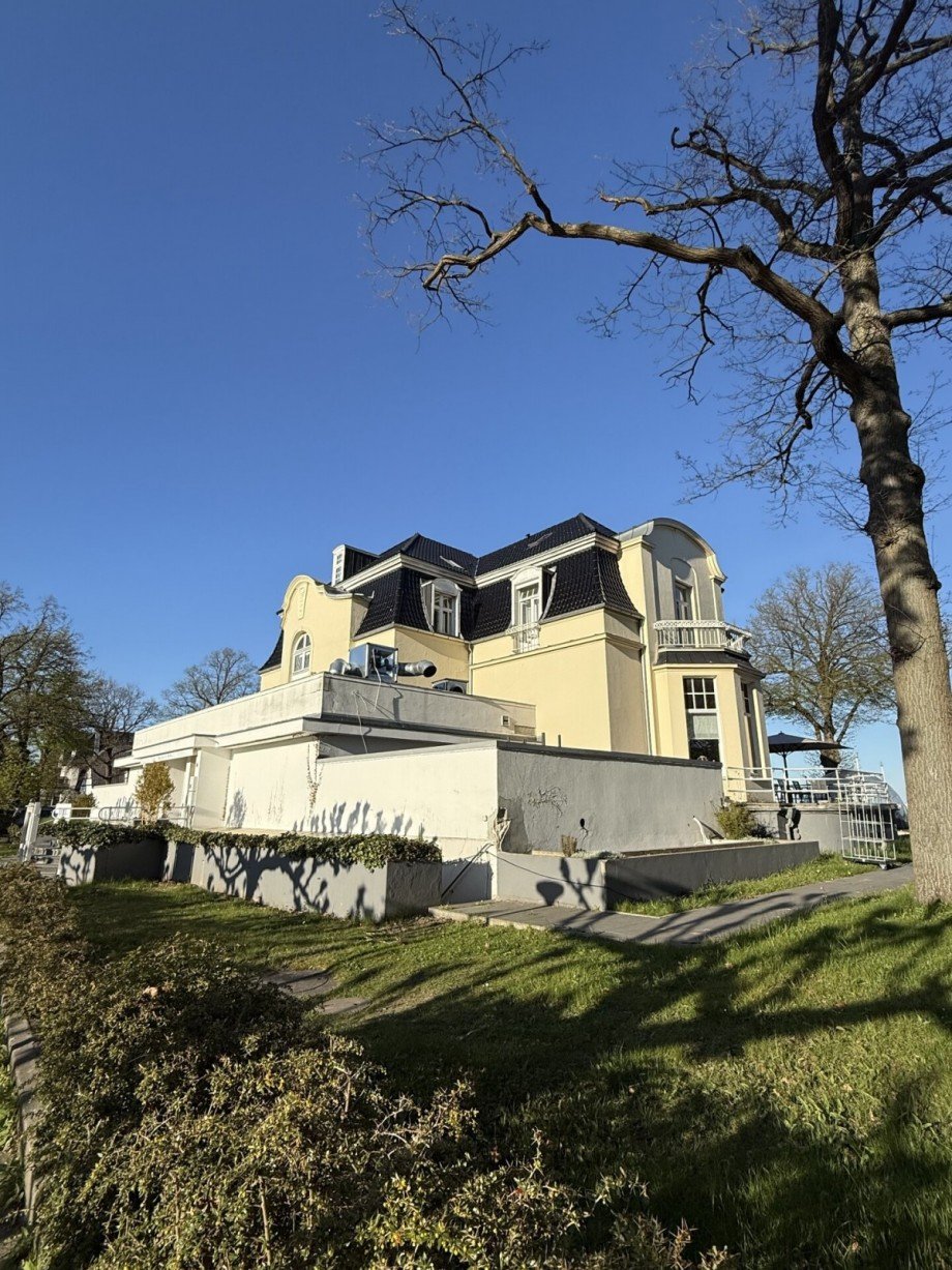  Gastronomie und Wohnung L�beck / Travem�nde