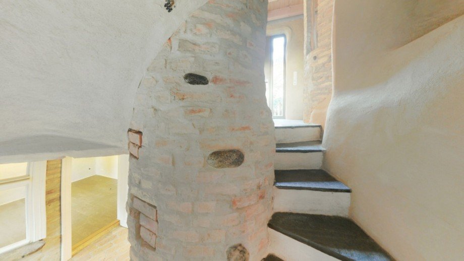 Treppe_zum_Untergeschoss Einfamilienhaus L�beck